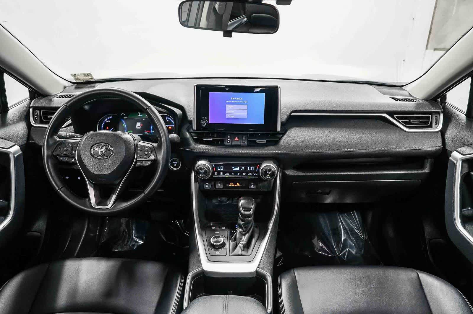 Toyota RAV4 Hybrid XLE Premium 2025