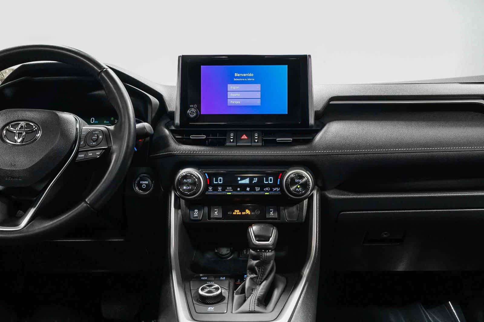 Toyota RAV4 Hybrid XLE Premium 2025