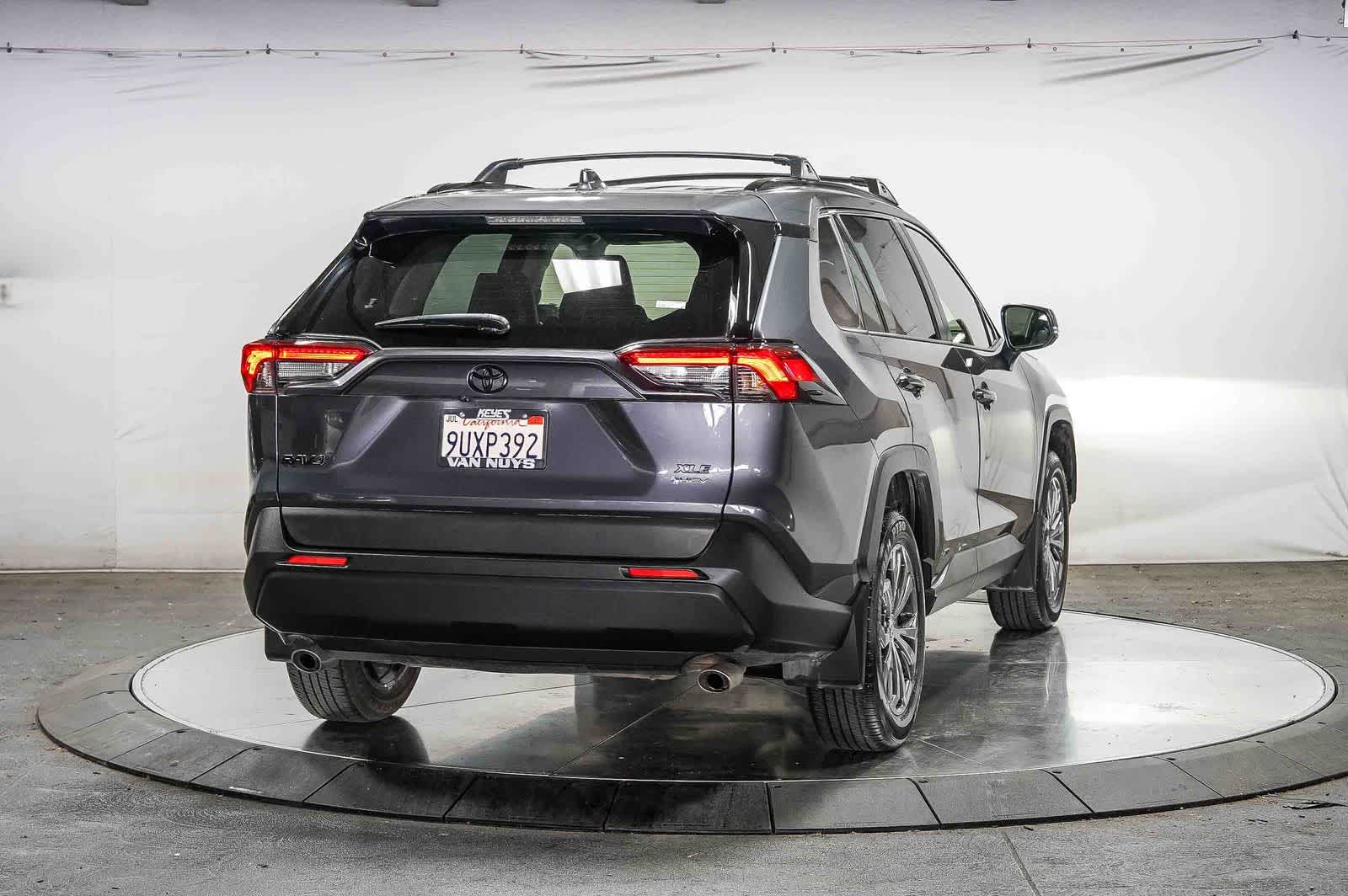 Toyota RAV4 Hybrid XLE Premium 2025