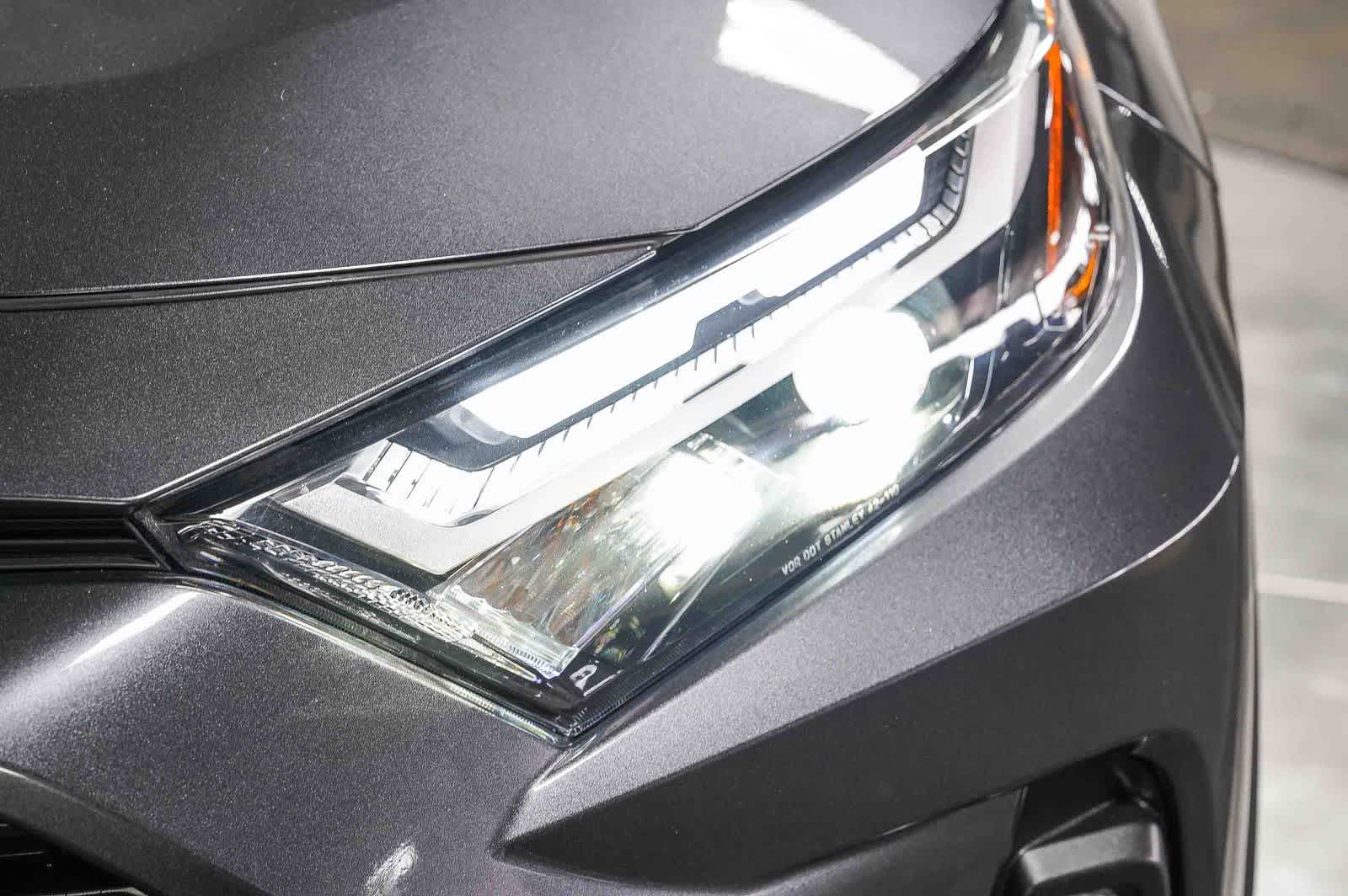 Toyota RAV4 Hybrid XLE Premium 2025