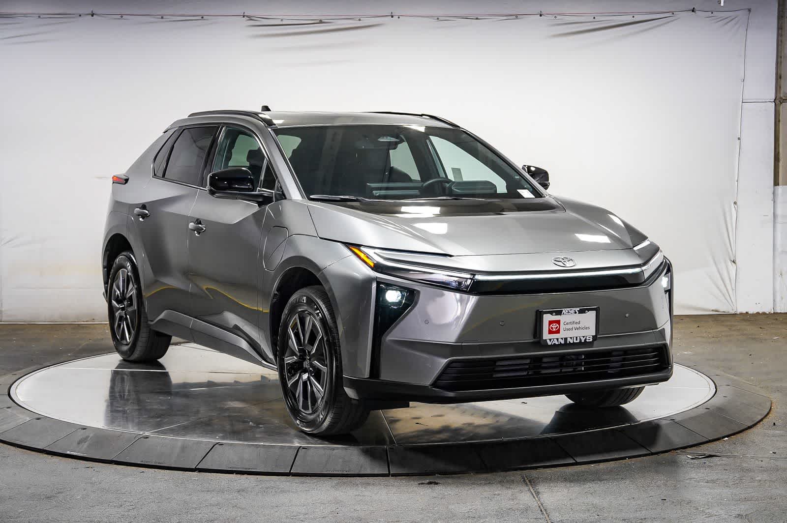2026 Toyota bZ XLE Plus