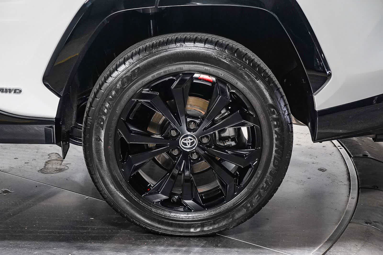 Toyota RAV4 Hybrid XSE 2024