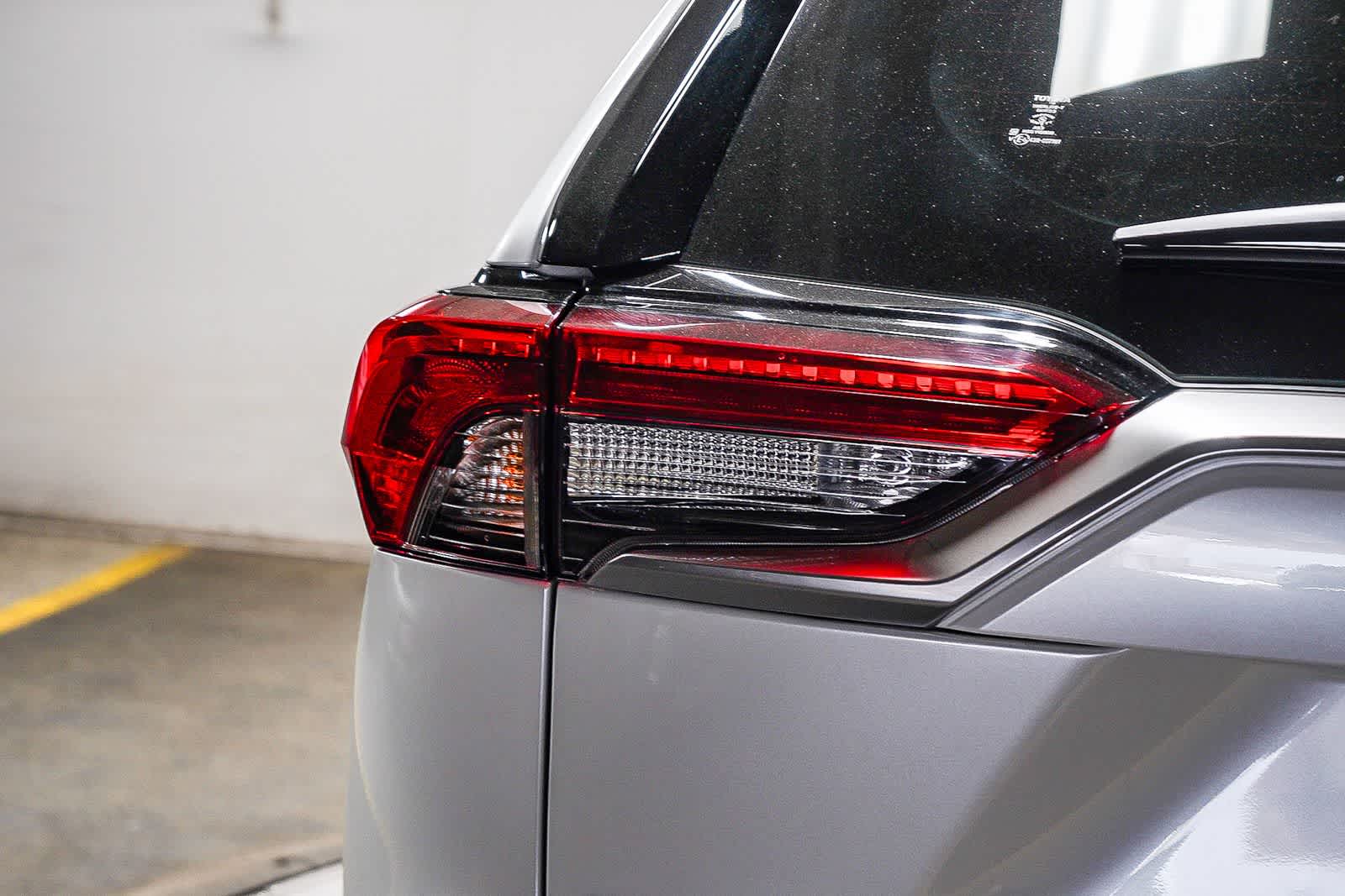 Toyota RAV4 Hybrid XSE 2024