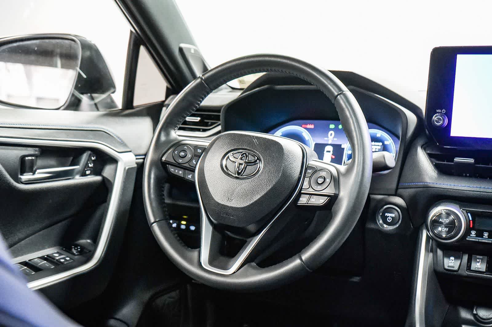 Toyota RAV4 Hybrid XSE 2024