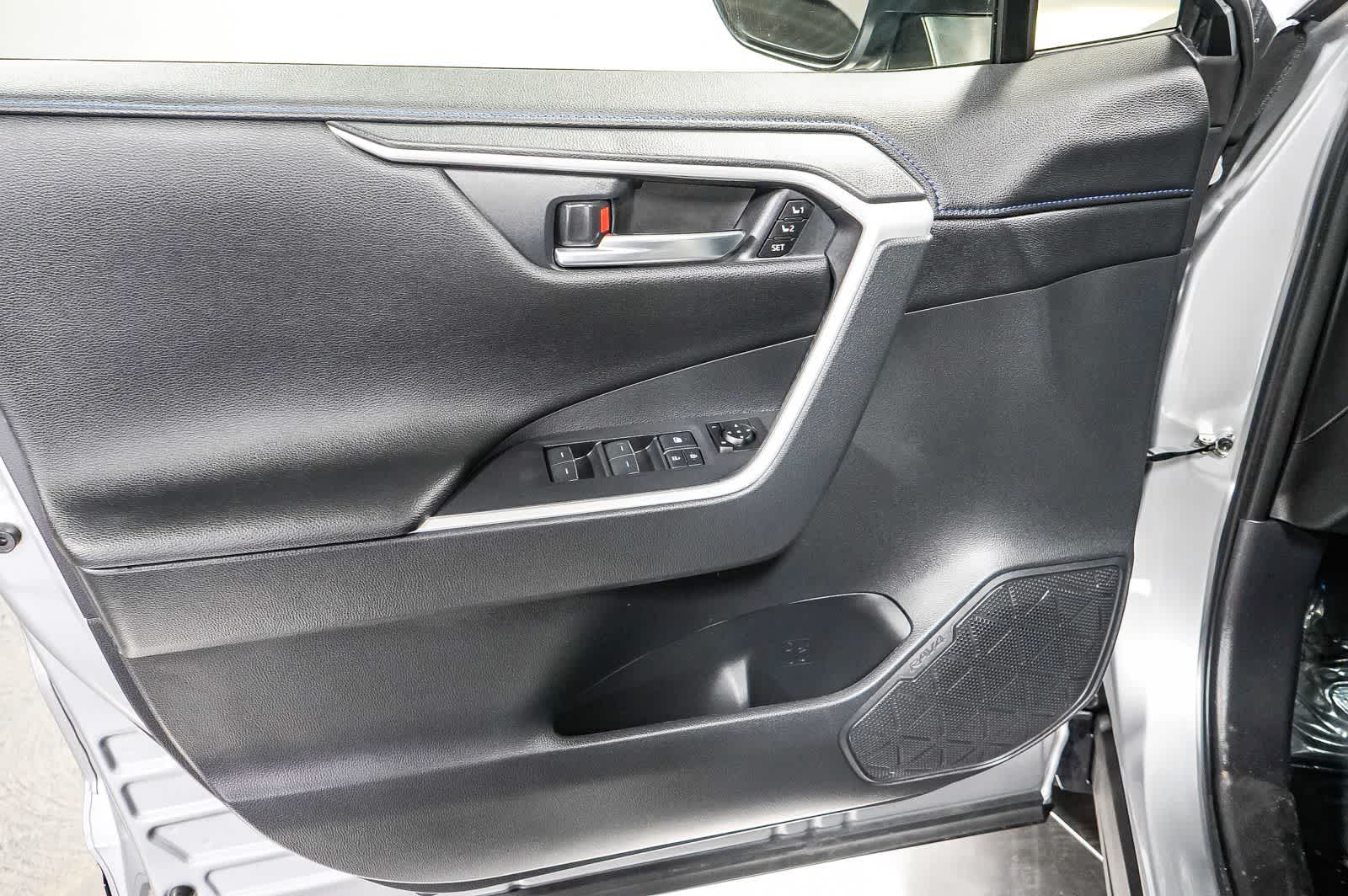 Toyota RAV4 Hybrid XSE 2024