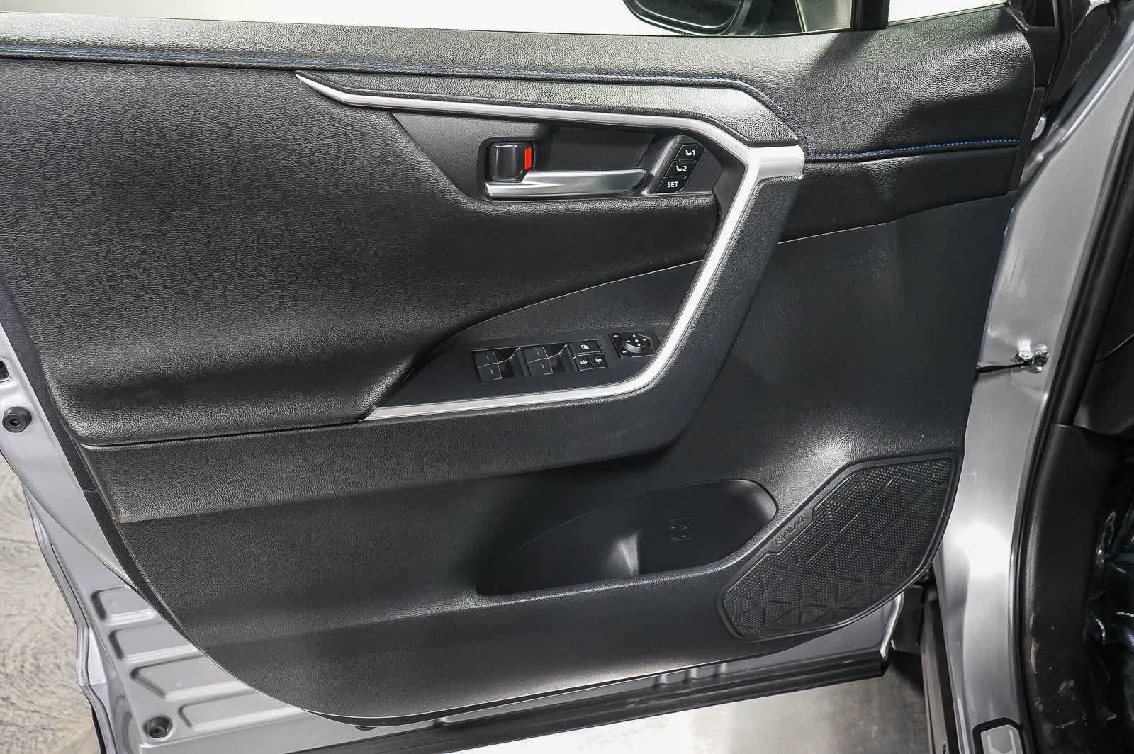 Toyota RAV4 Hybrid XSE 2024