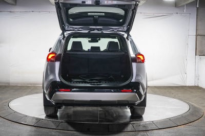Toyota RAV4 Hybrid XSE 2024