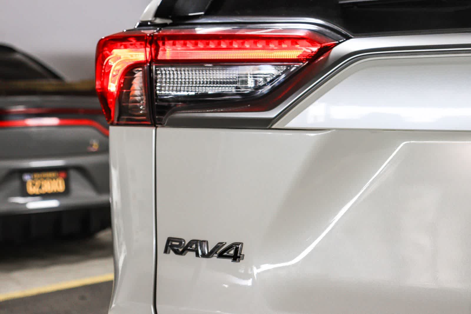 Toyota RAV4 Hybrid XSE 2020