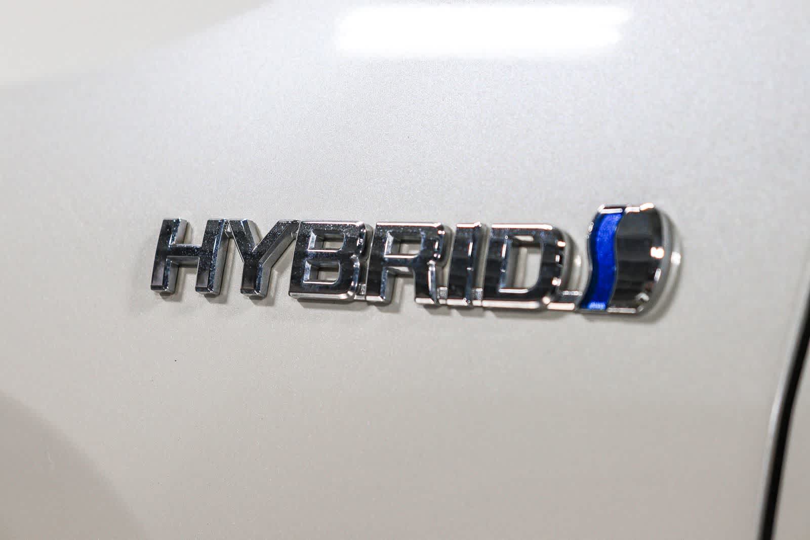 Toyota RAV4 Hybrid XSE 2020