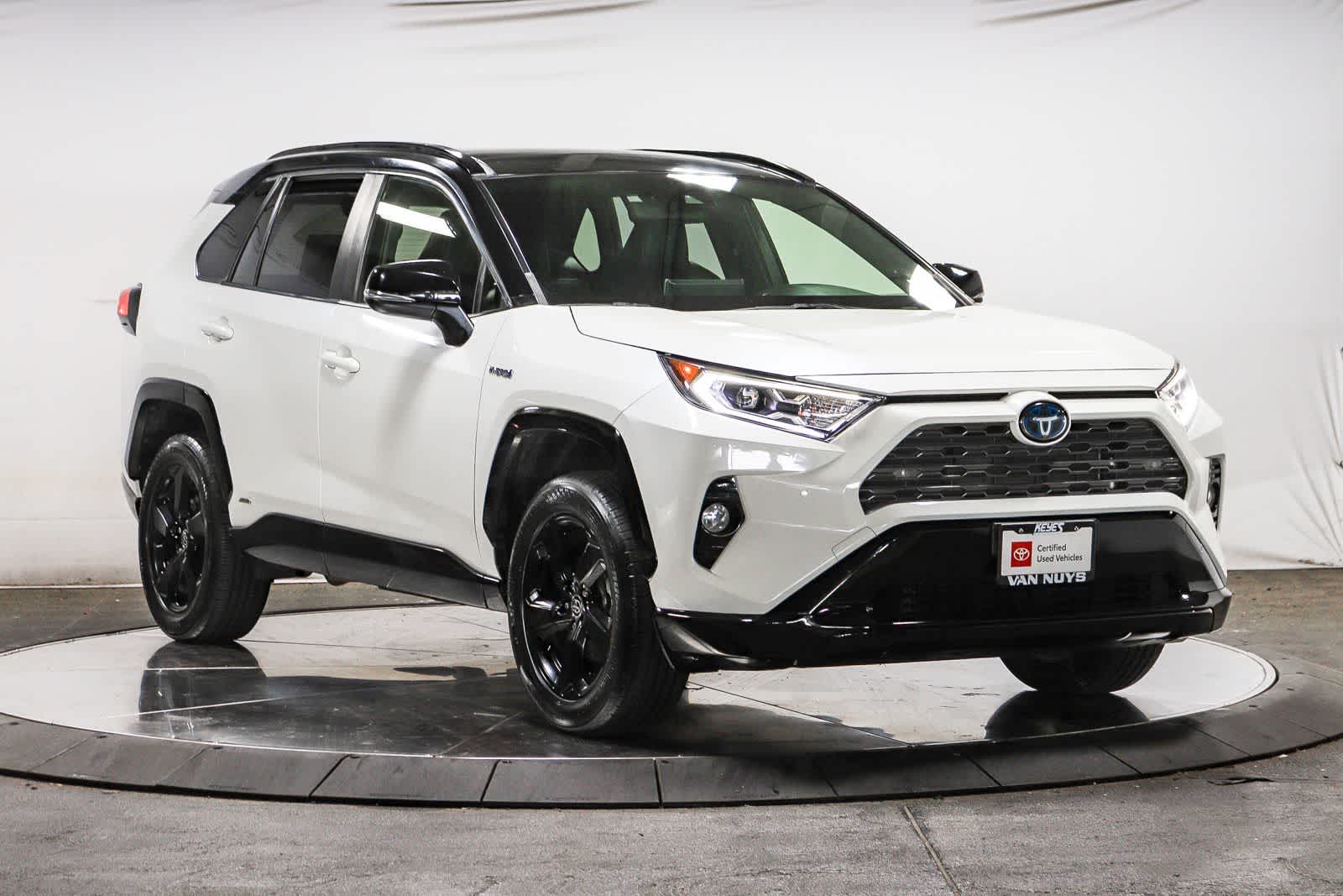 Toyota RAV4 Hybrid XSE 2020