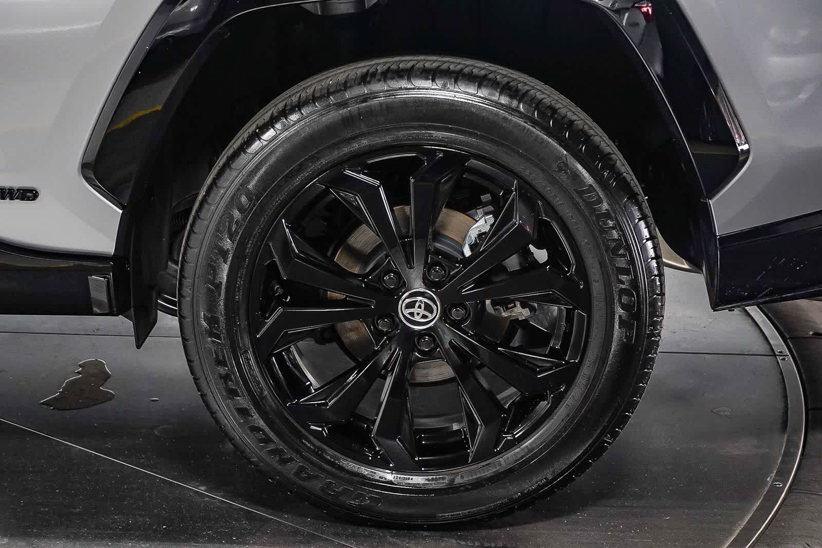 Toyota RAV4 Hybrid XSE 2024