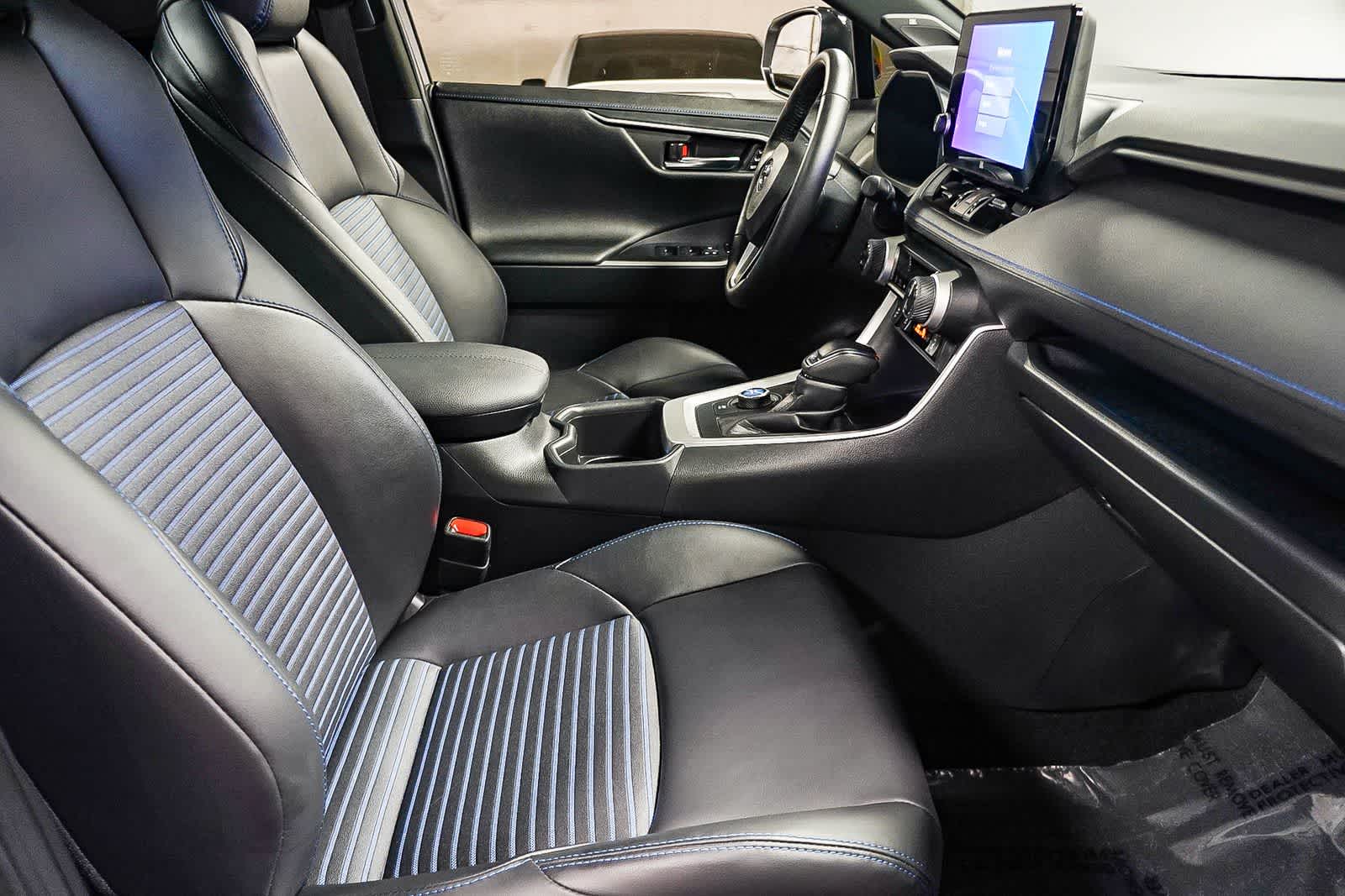 Toyota RAV4 Hybrid XSE 2024