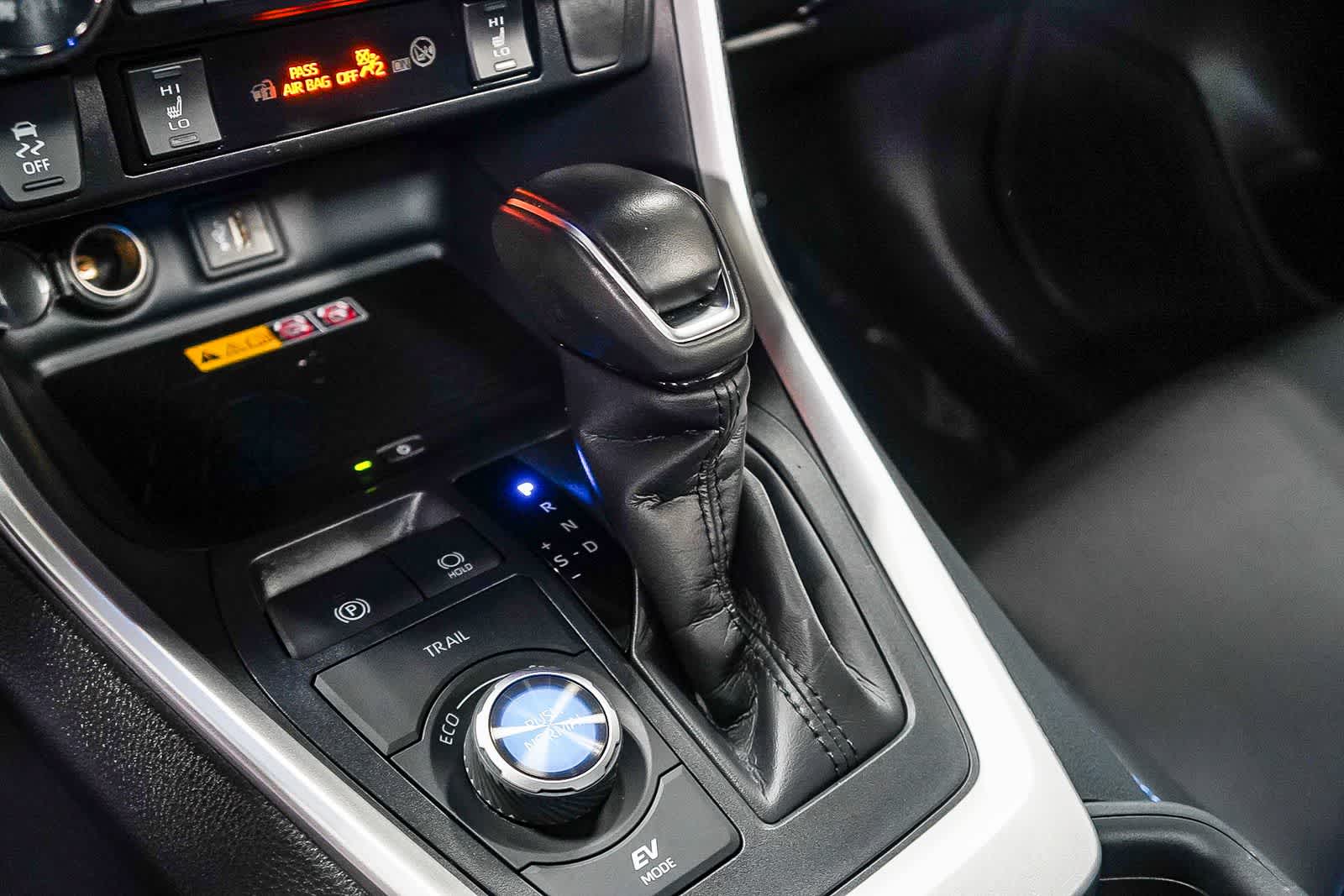 Toyota RAV4 Hybrid XSE 2024