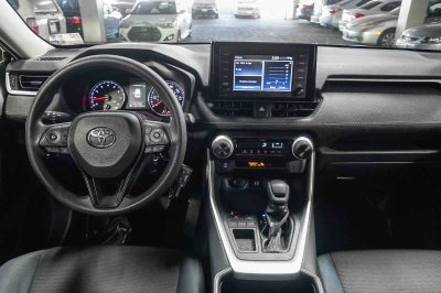 Toyota RAV4 LE 2019