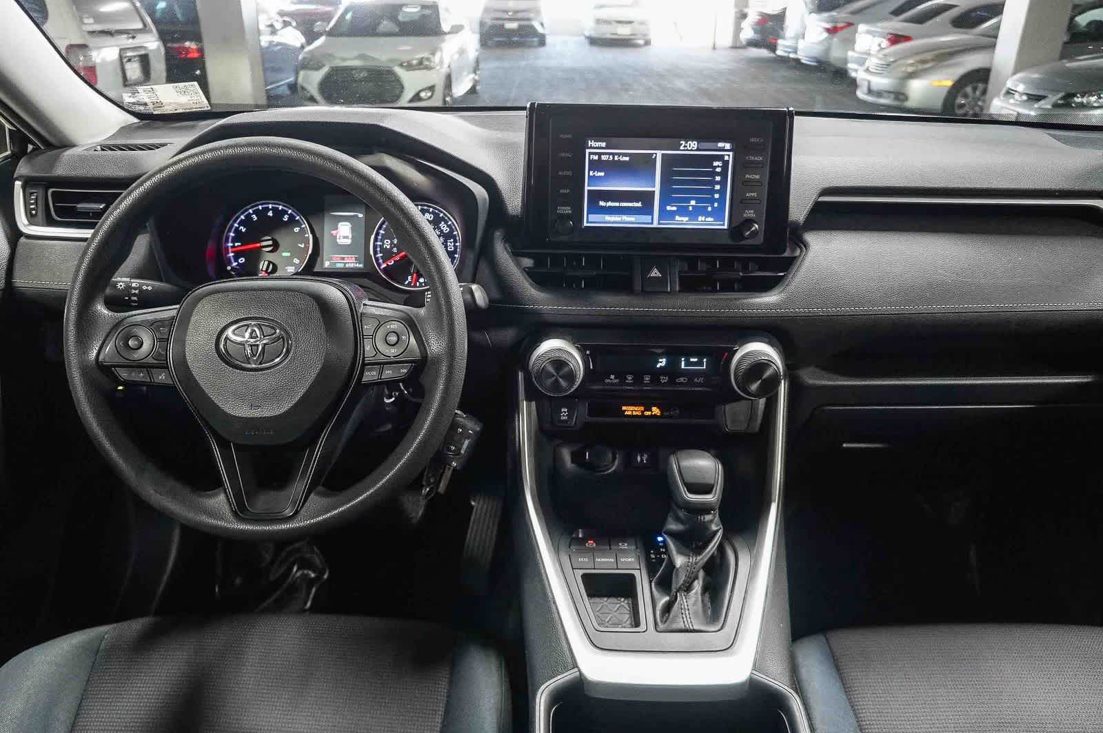 Toyota RAV4 LE 2019