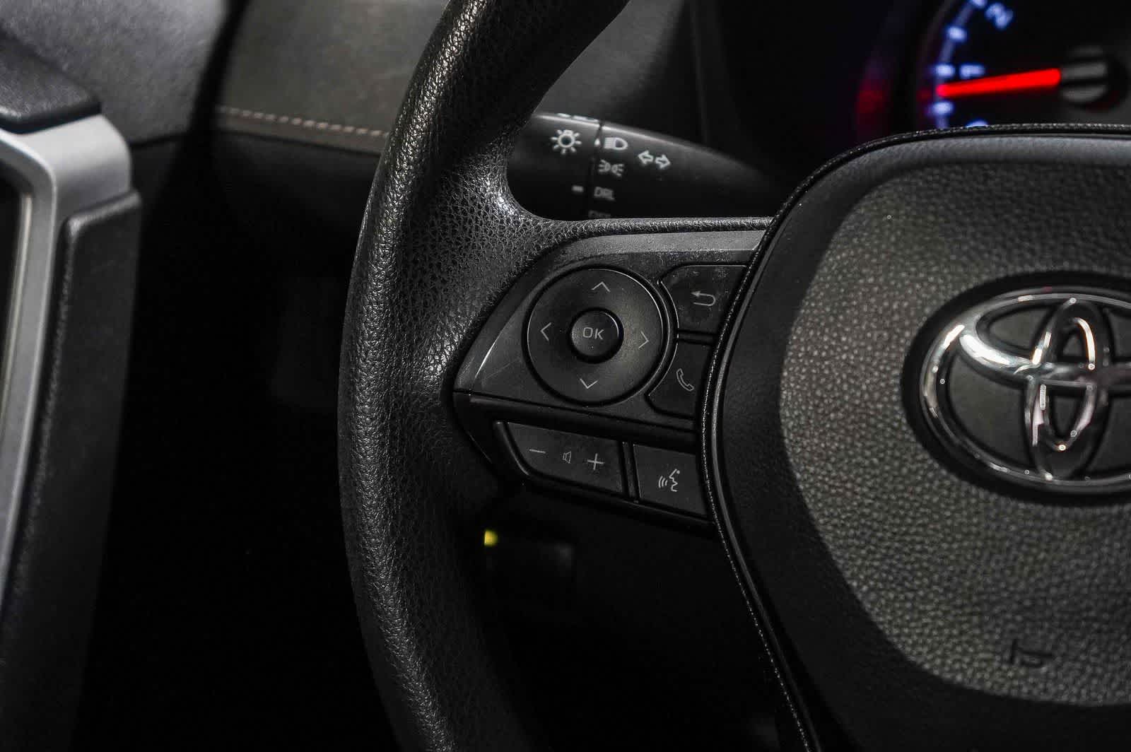 Toyota RAV4 LE 2019
