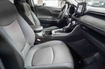 Toyota RAV4 LE 2019