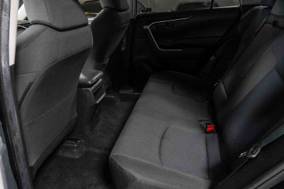 Toyota RAV4 LE 2019