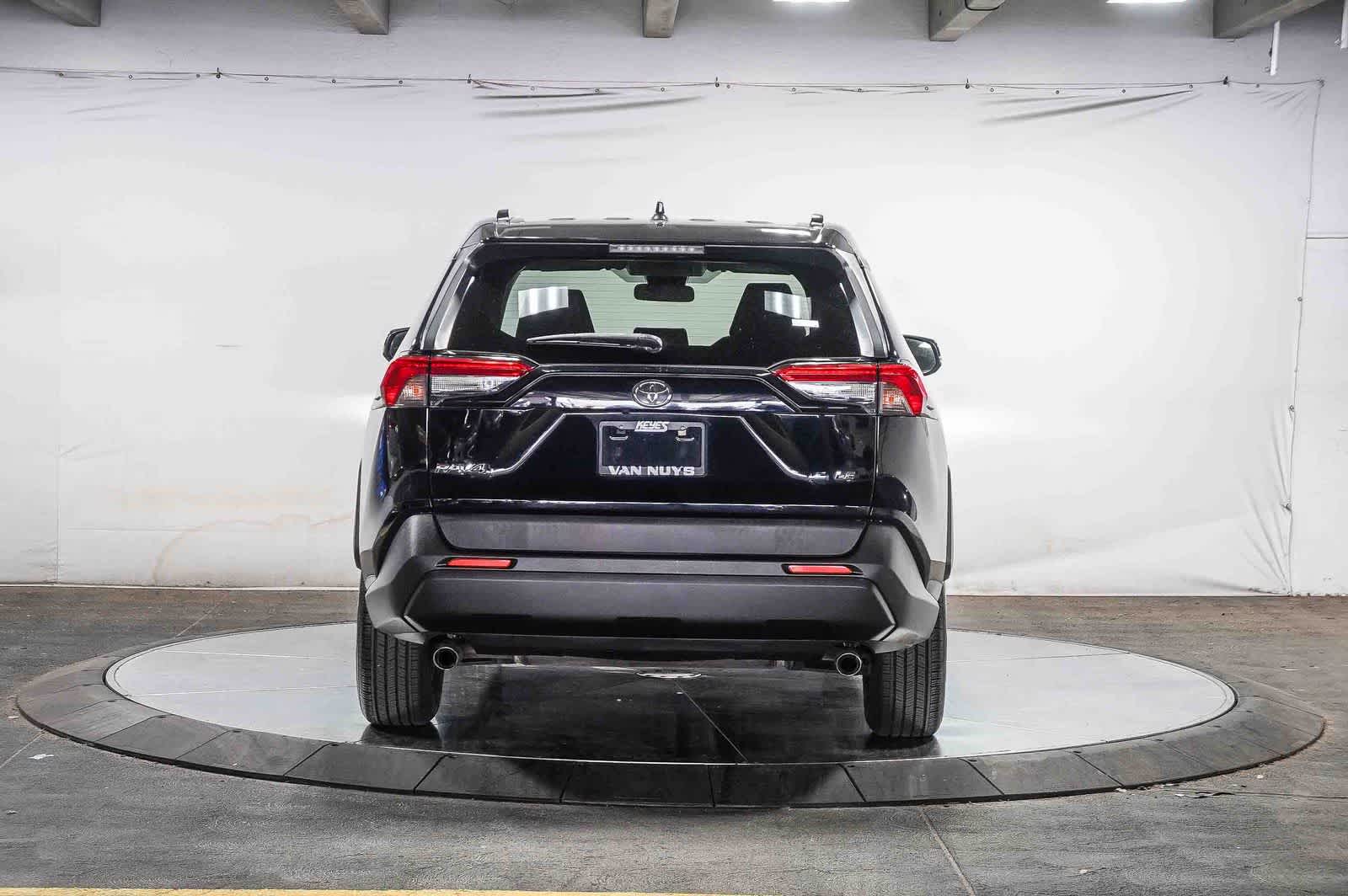 Toyota RAV4 LE 2019