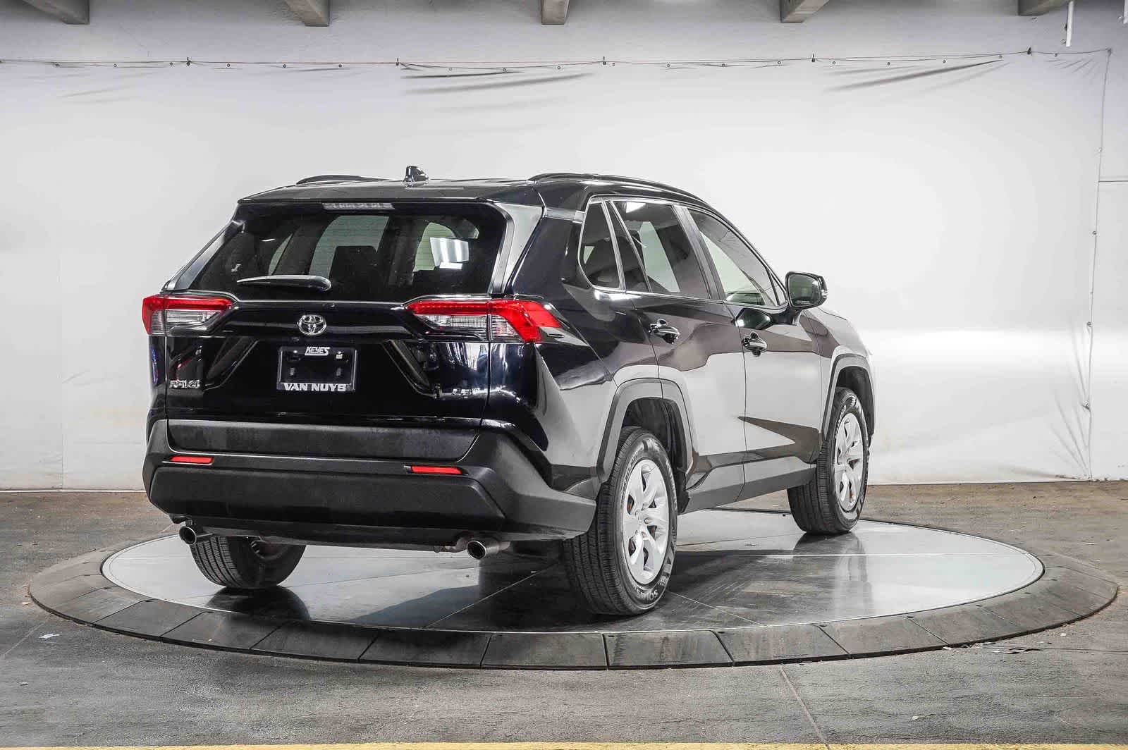 Toyota RAV4 LE 2019