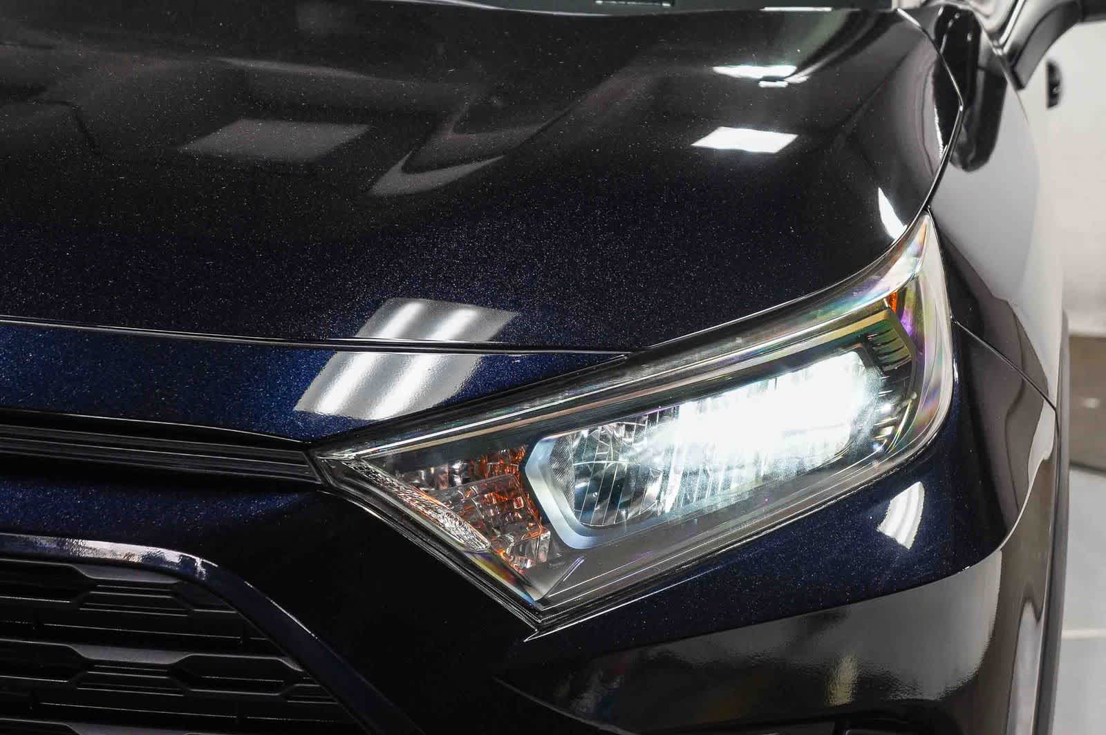 Toyota RAV4 LE 2019