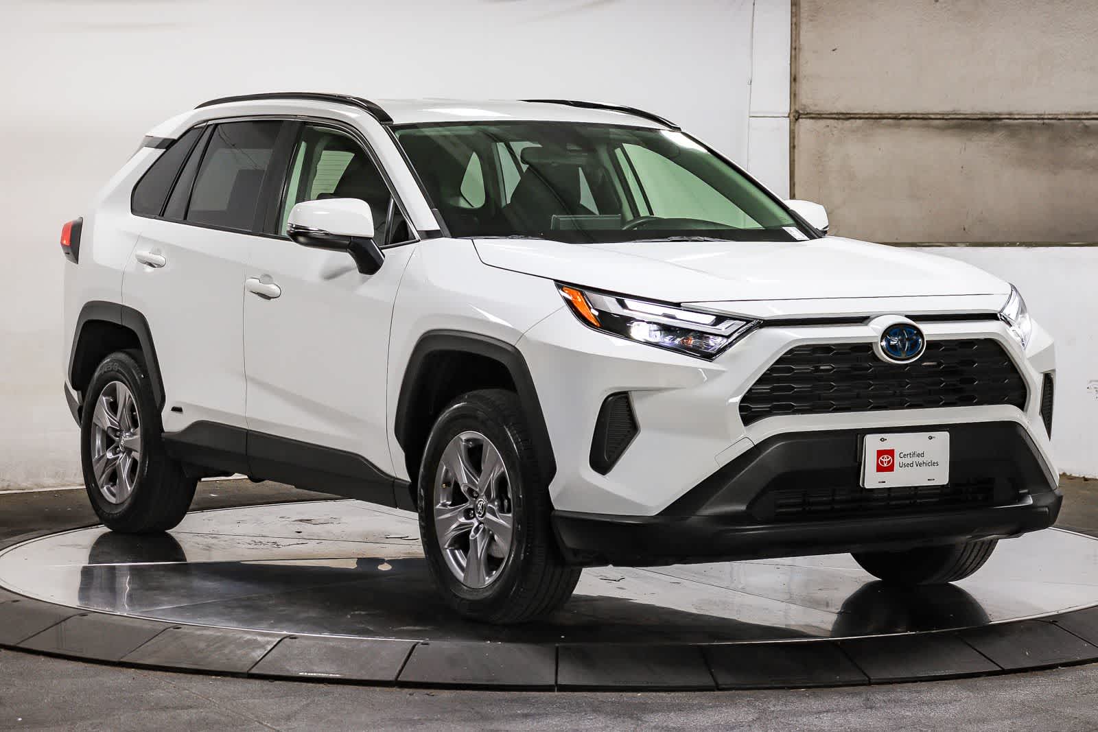 2024 Toyota RAV4 Hybrid LE