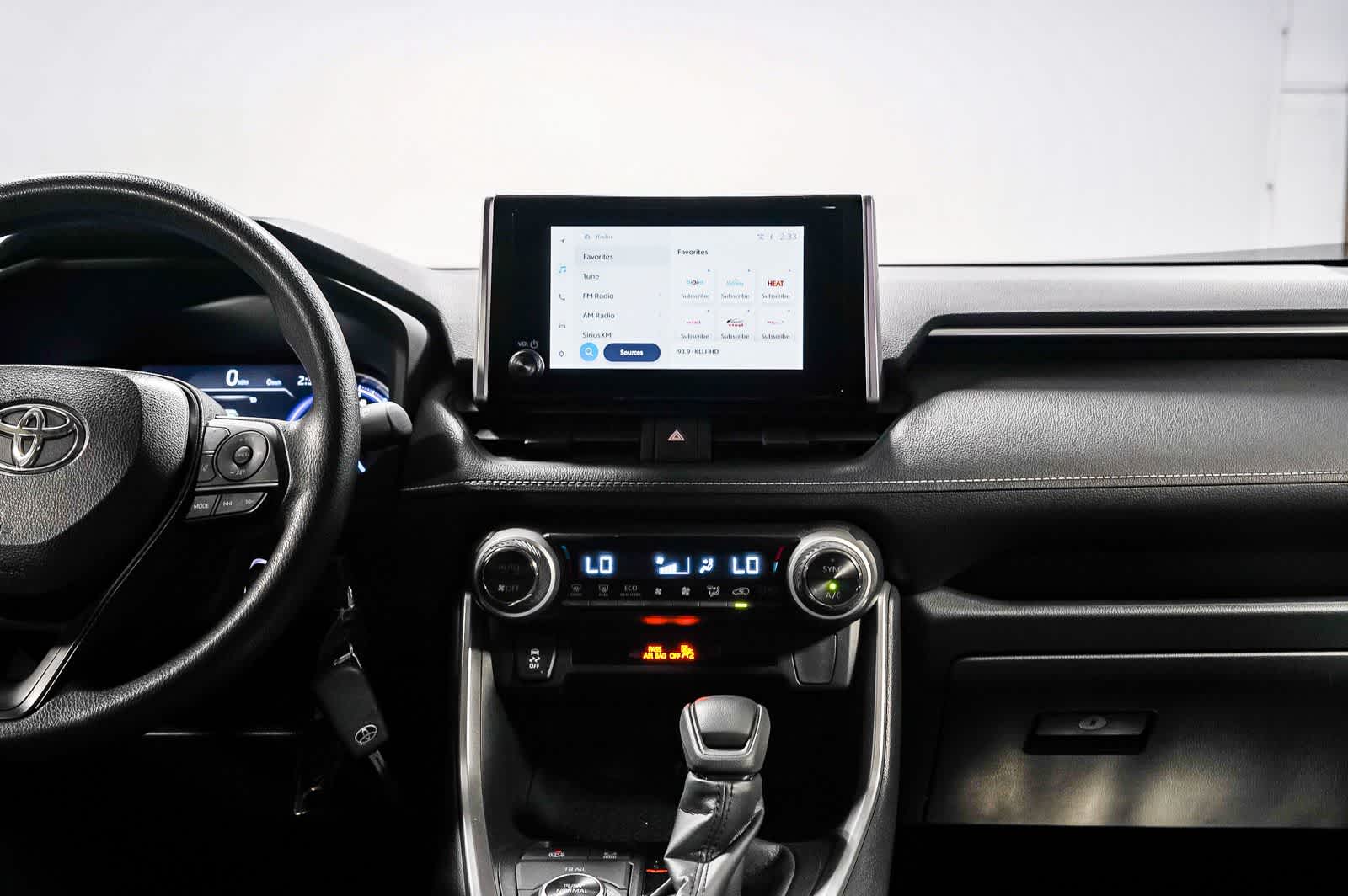Toyota RAV4 Hybrid LE 2025