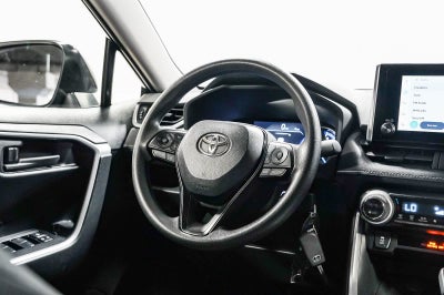Toyota RAV4 Hybrid LE 2025