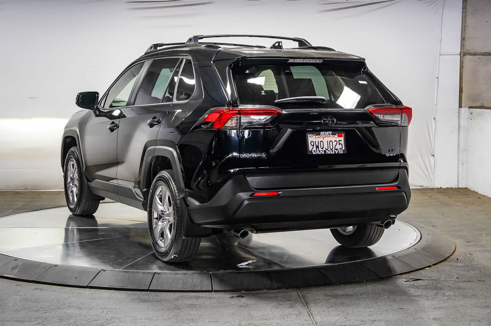 Toyota RAV4 Hybrid LE 2025