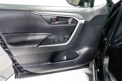 Toyota RAV4 Hybrid LE 2025