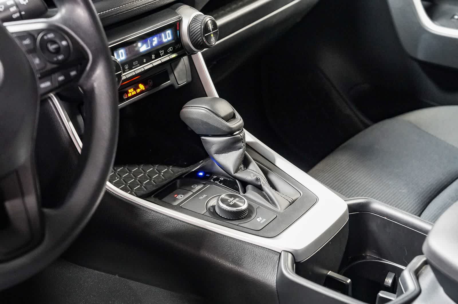 Toyota RAV4 Hybrid LE 2025
