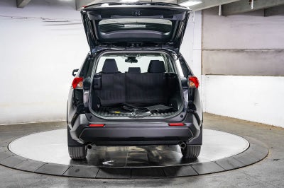 Toyota RAV4 Hybrid LE 2025
