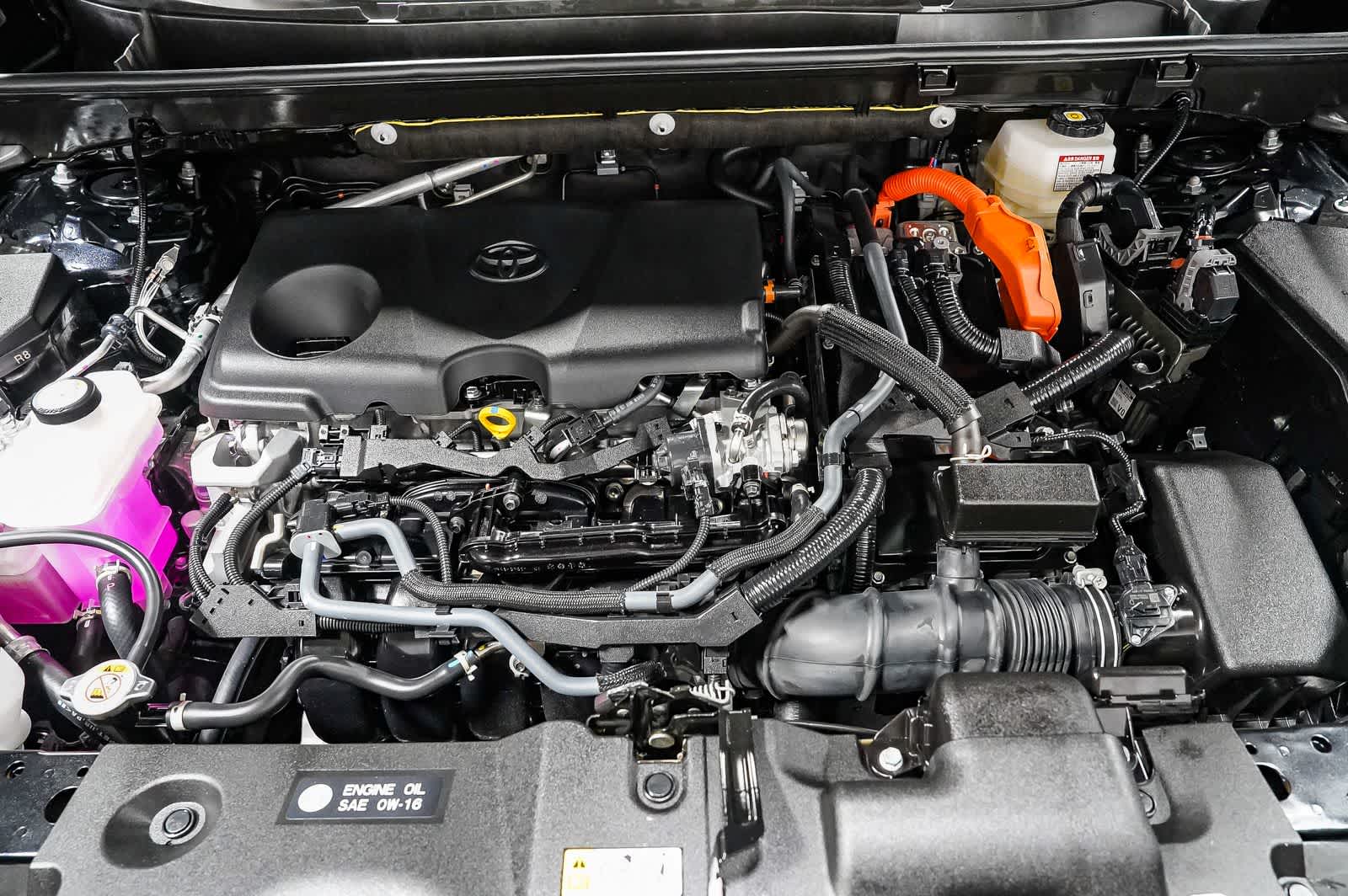 Toyota RAV4 Hybrid LE 2025