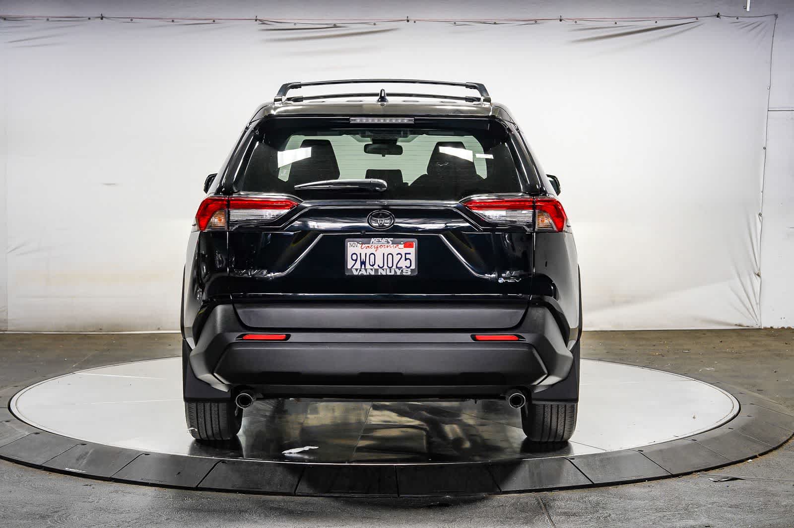 Toyota RAV4 Hybrid LE 2025