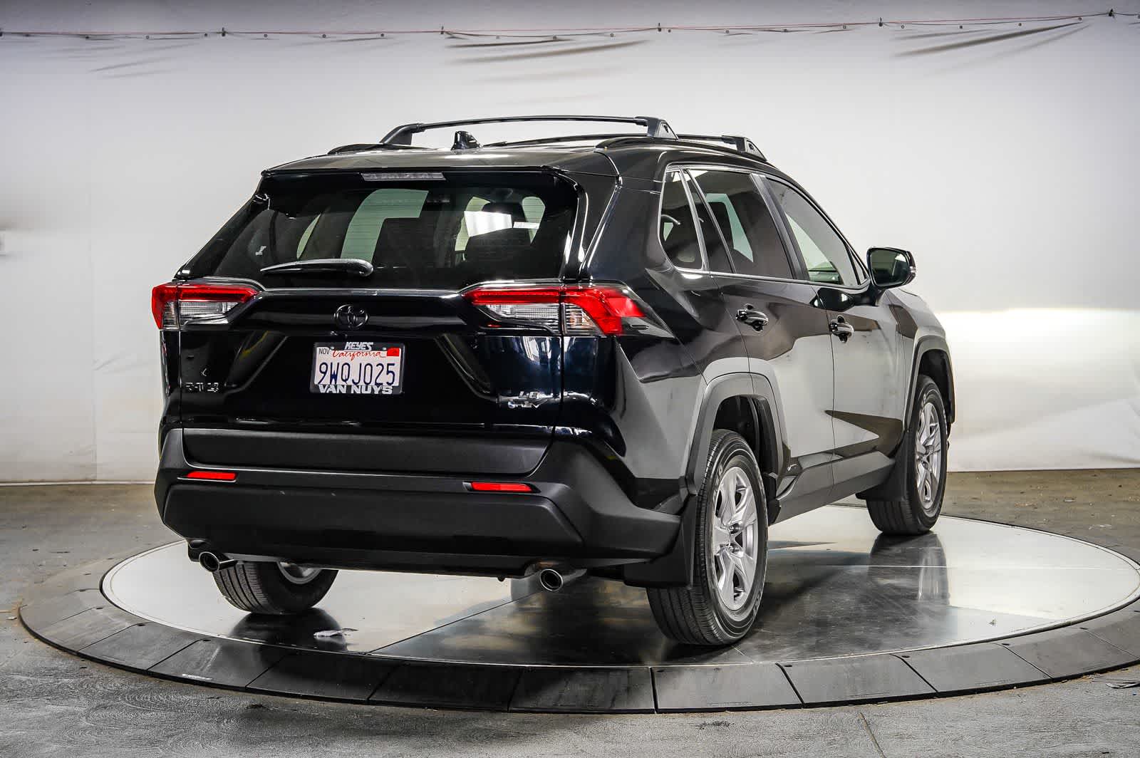 Toyota RAV4 Hybrid LE 2025