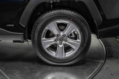 Toyota RAV4 Hybrid XLE 2025