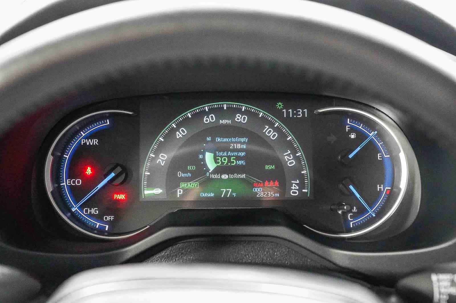 Toyota RAV4 Hybrid XLE 2025