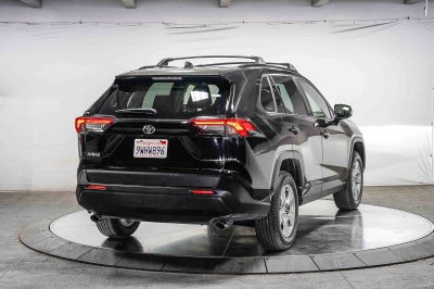 Toyota RAV4 Hybrid XLE 2025