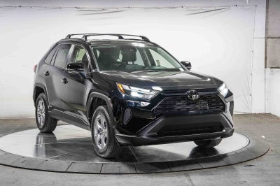 Toyota RAV4 Hybrid XLE 2025