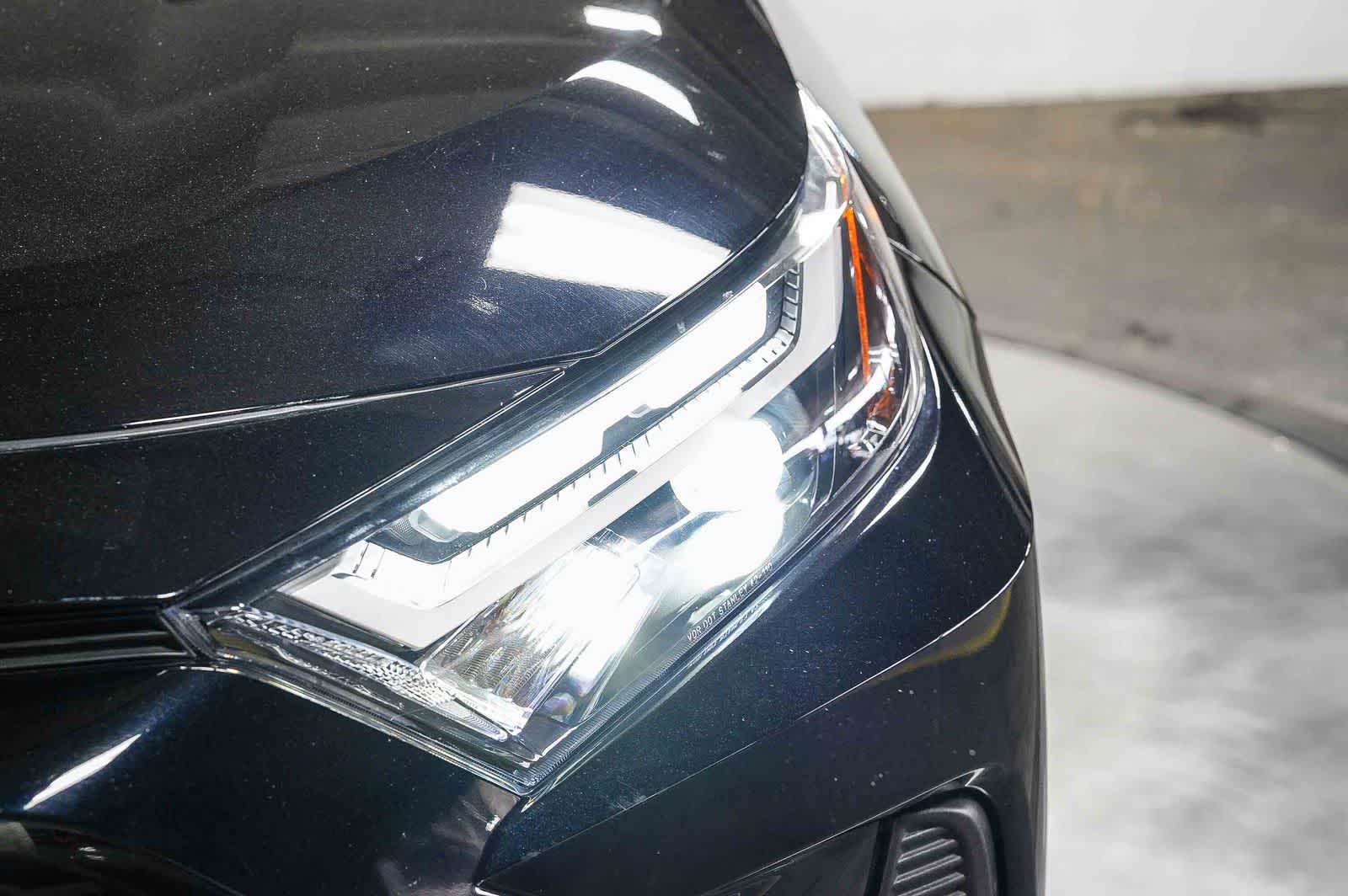 Toyota RAV4 Hybrid XLE 2025