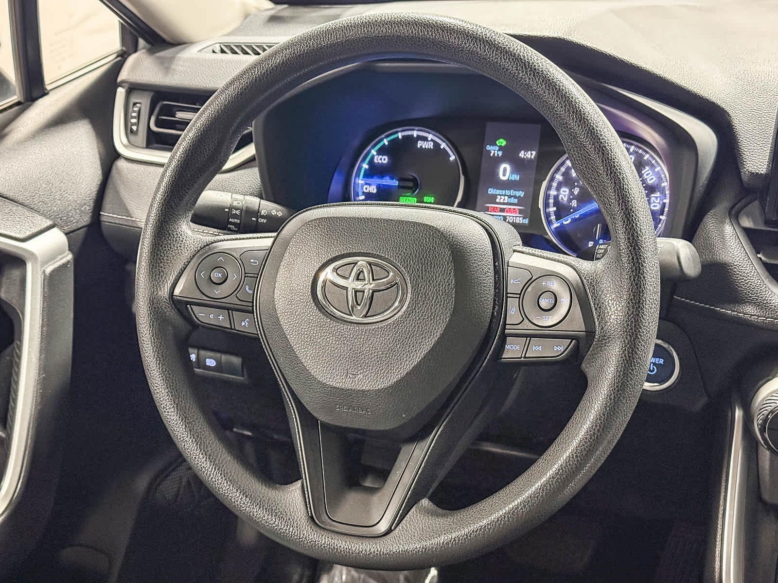 Toyota RAV4 Hybrid XLE 2020
