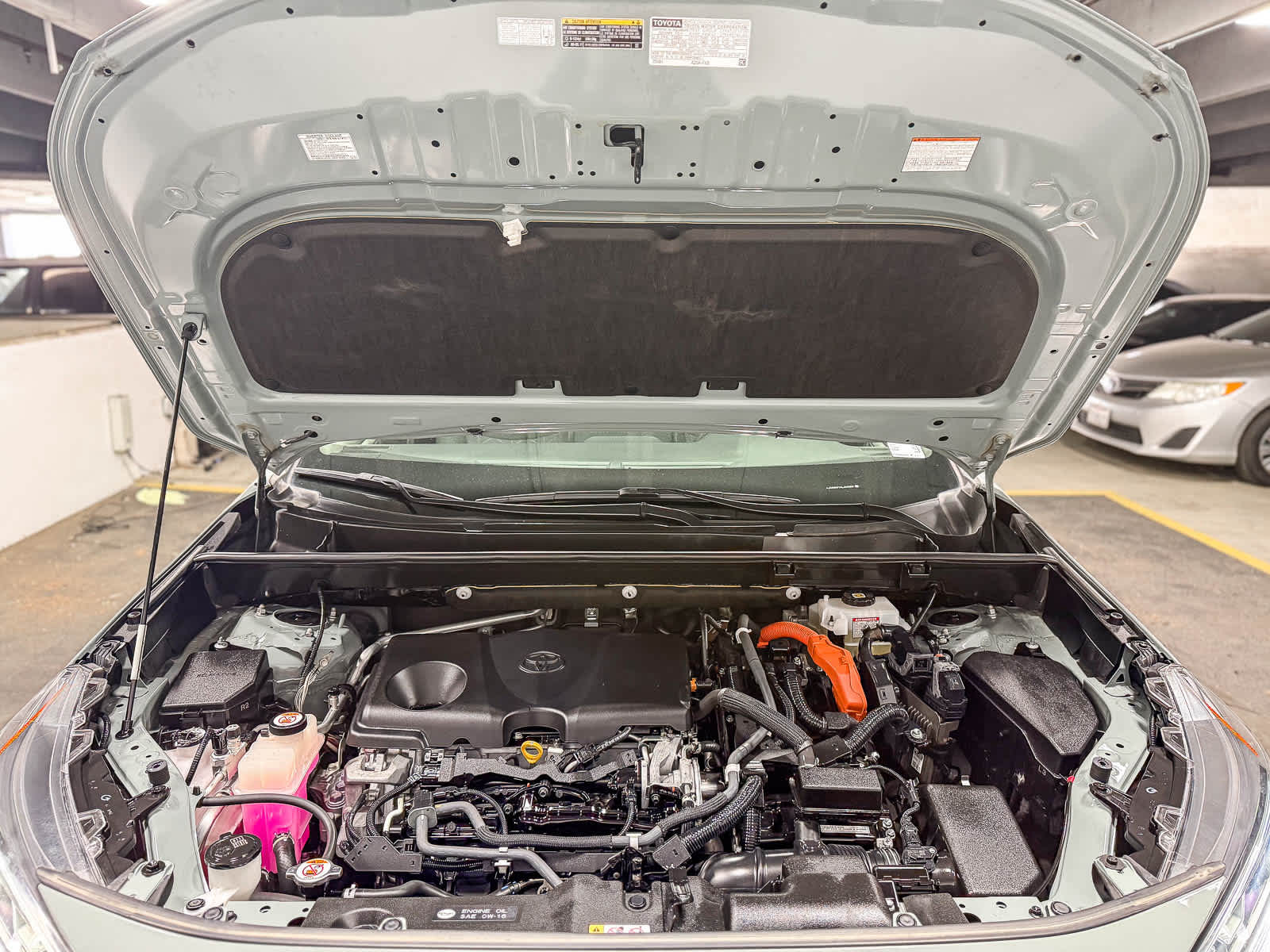 Toyota RAV4 Hybrid XLE 2020