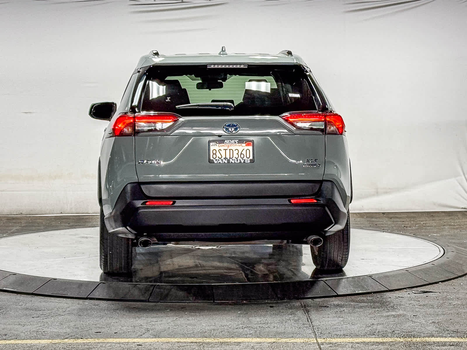 Toyota RAV4 Hybrid XLE 2020