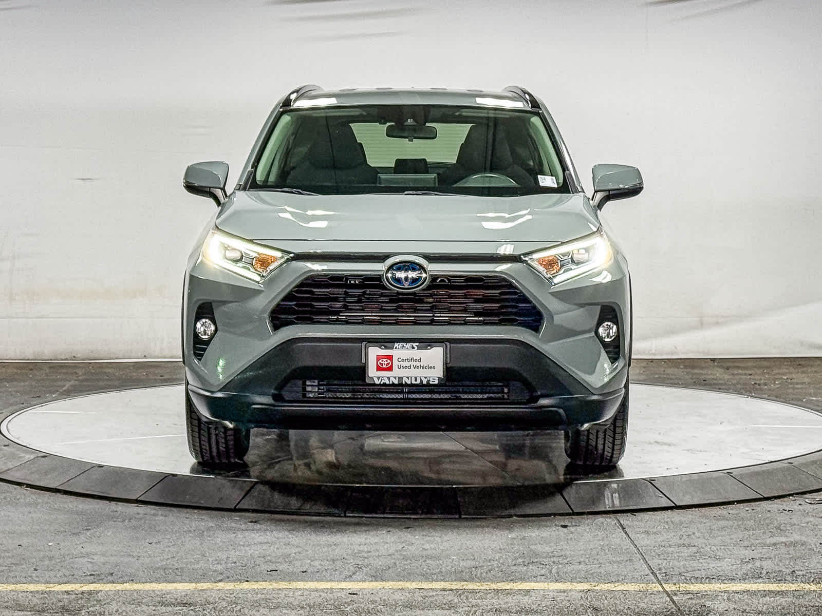 Toyota RAV4 Hybrid XLE 2020