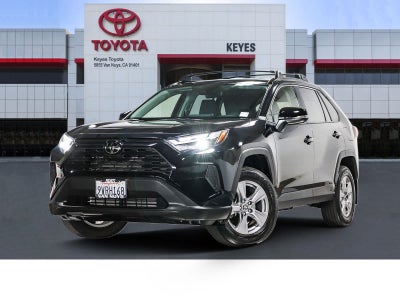 Toyota RAV4 Hybrid XLE 2025