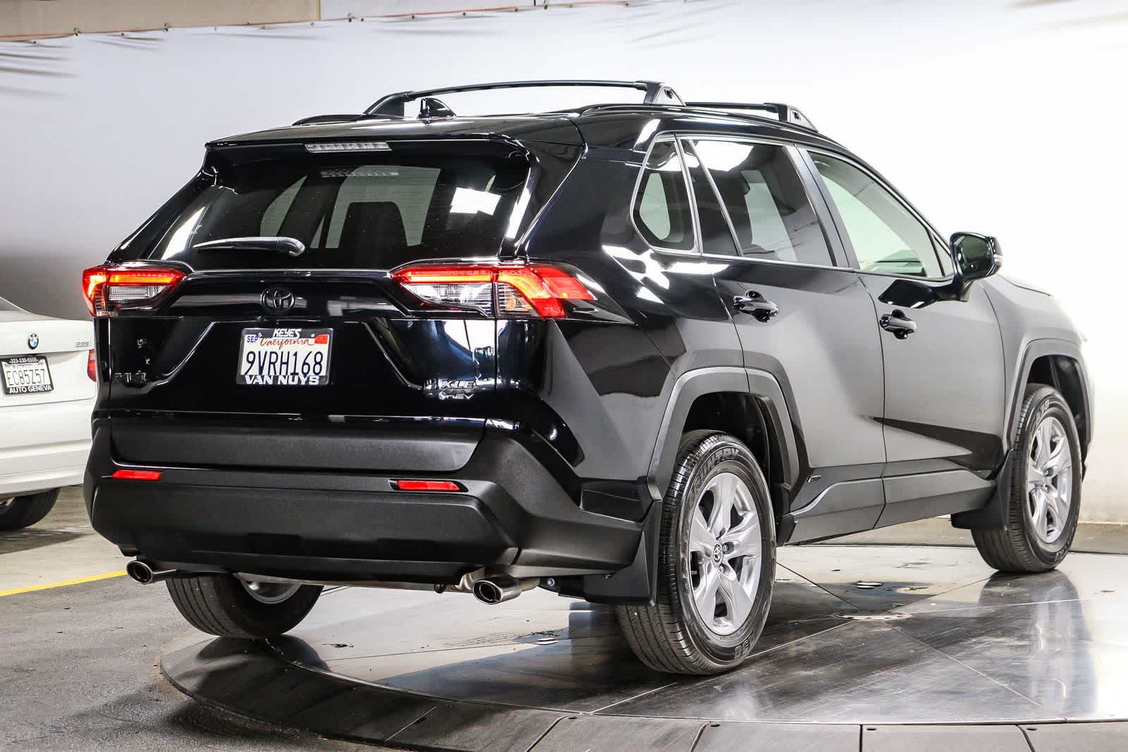 Toyota RAV4 Hybrid XLE 2025