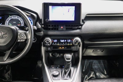 Toyota RAV4 Hybrid XLE 2025