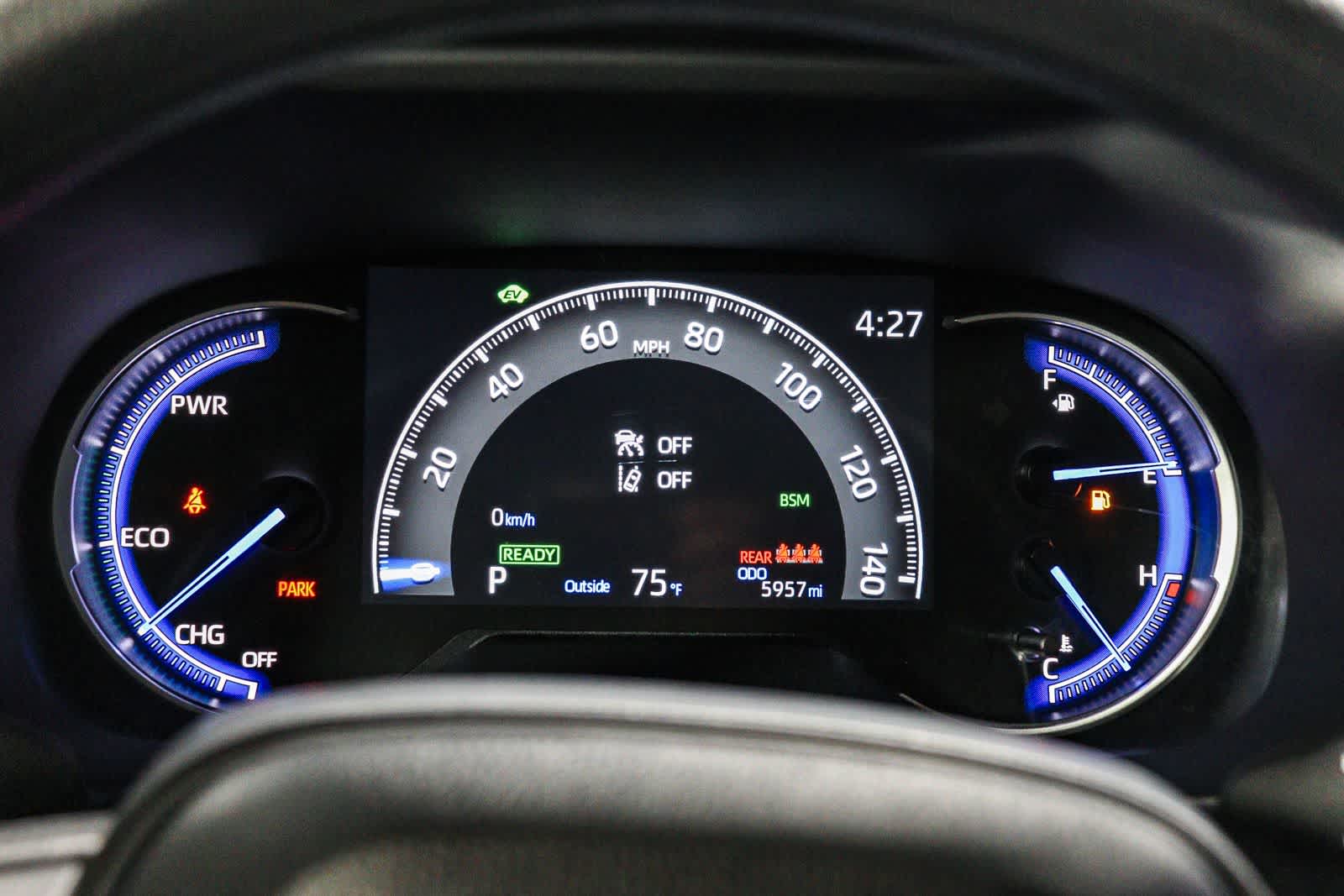 Toyota RAV4 Hybrid XLE 2025