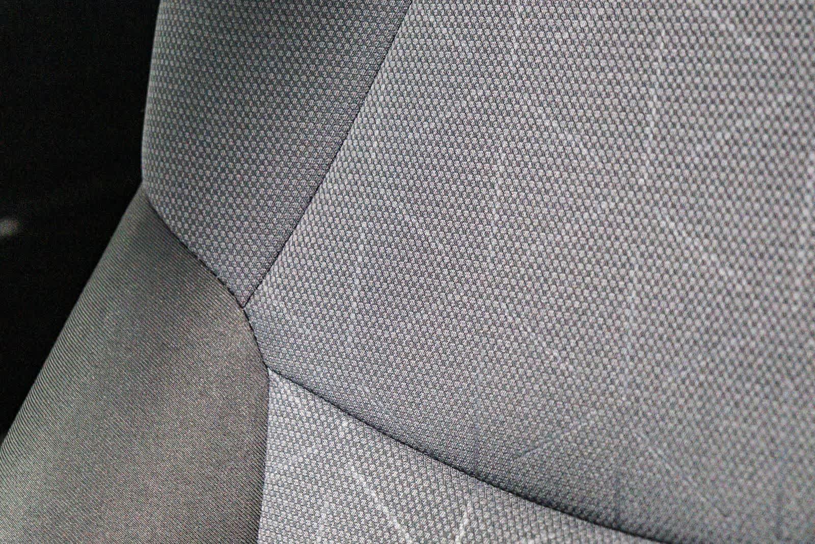Toyota RAV4 Hybrid XLE 2025