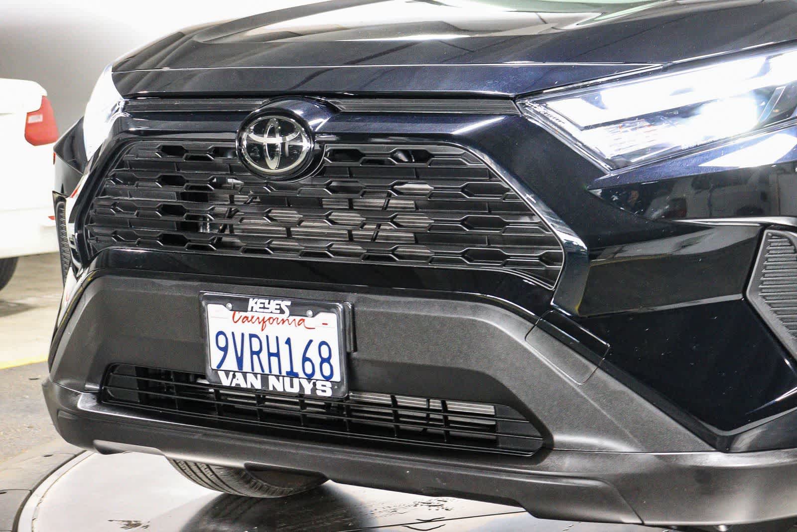 Toyota RAV4 Hybrid XLE 2025